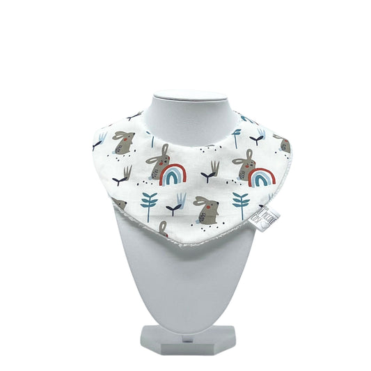 Bavaglino in cotone stampato e spugna di bambù - Conigli arcobaleno blu